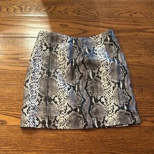 Forever 21 Black and Gray Snakeskin Mini Skirt